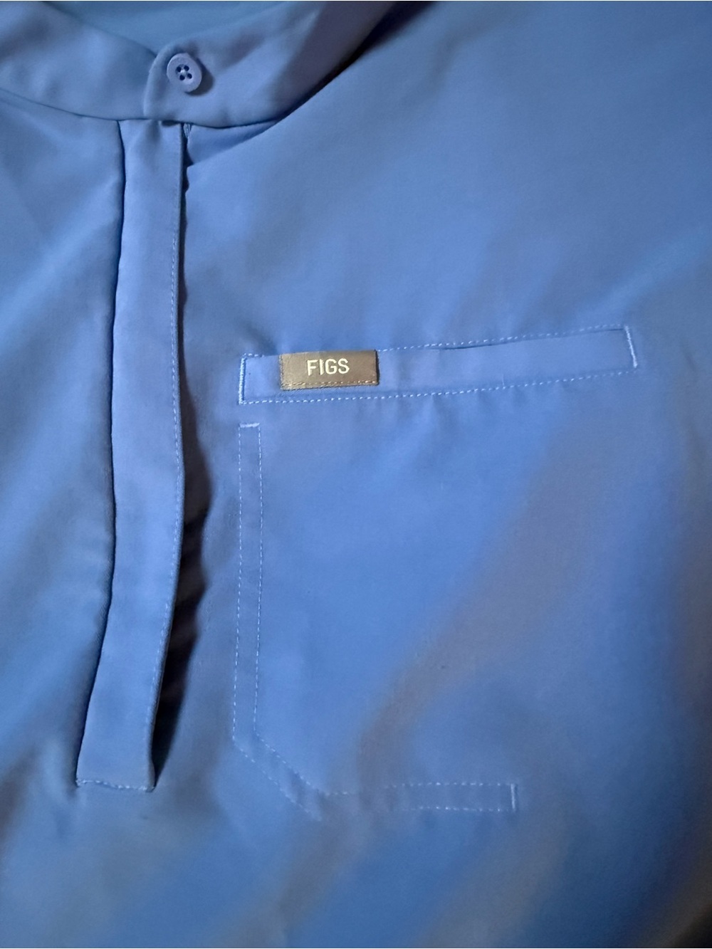Figs Women's Short-Sleeve Medical Top in Periwinkle Blue - Picture 2 of 4
